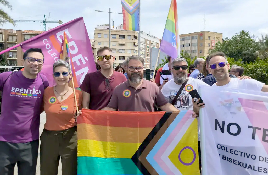 IU-Verdes y Podemos llevan a la Asamblea Regional el incumplimiento de la Ley LGTBIQA+